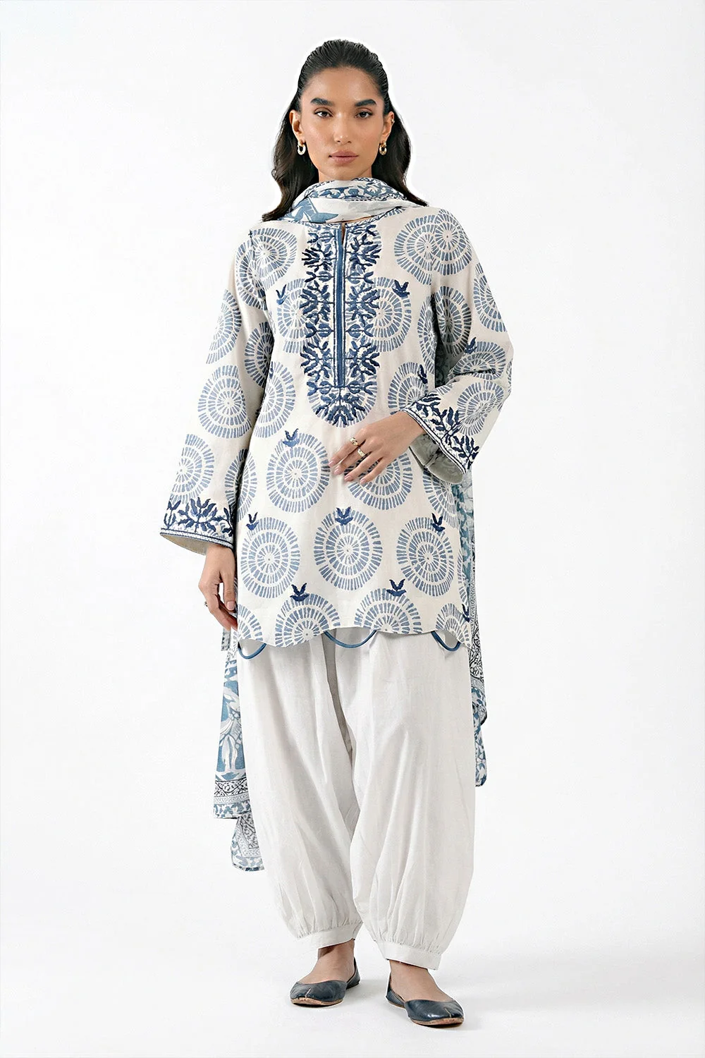 GulAhmed 3-Piece Summer Lawn Suit – Embroidered Printed Shirt with Lawn Dupatta & Dyed Trouser