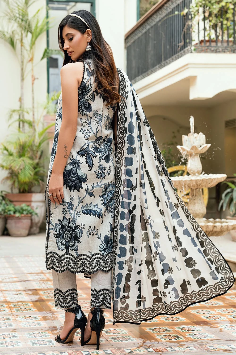 GULAHMED DIGITAL PRINTED LAWN 3 PIECE UNSTITCHED SUIT
